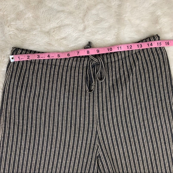 black/white pinstripe capris *read description* - Picture 3 of 8